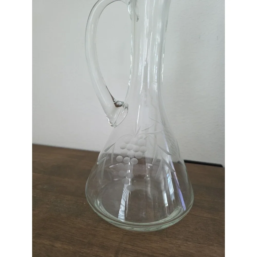 Vintage Hand Blown‎ Long Neck Etched Grapevine Clear Glass Pitcher 10.5
